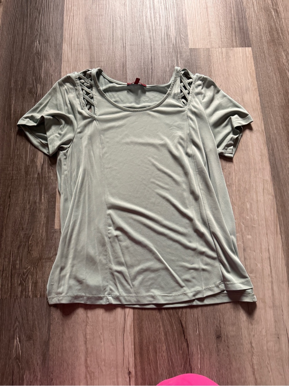 Red Women’s Short-Sleeve Scoop Neck Top with Lattice Shoulder - Sage Green